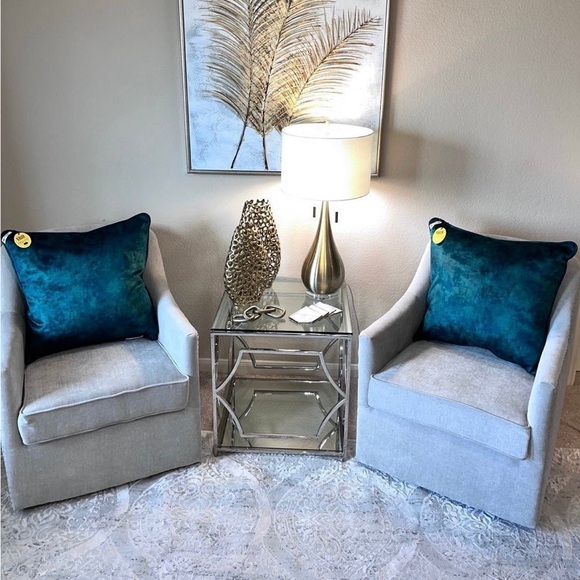 1-NWT CALLISTO HOME DECORATIVE PILLOW (Please read description for details) - Picture 6 of 10